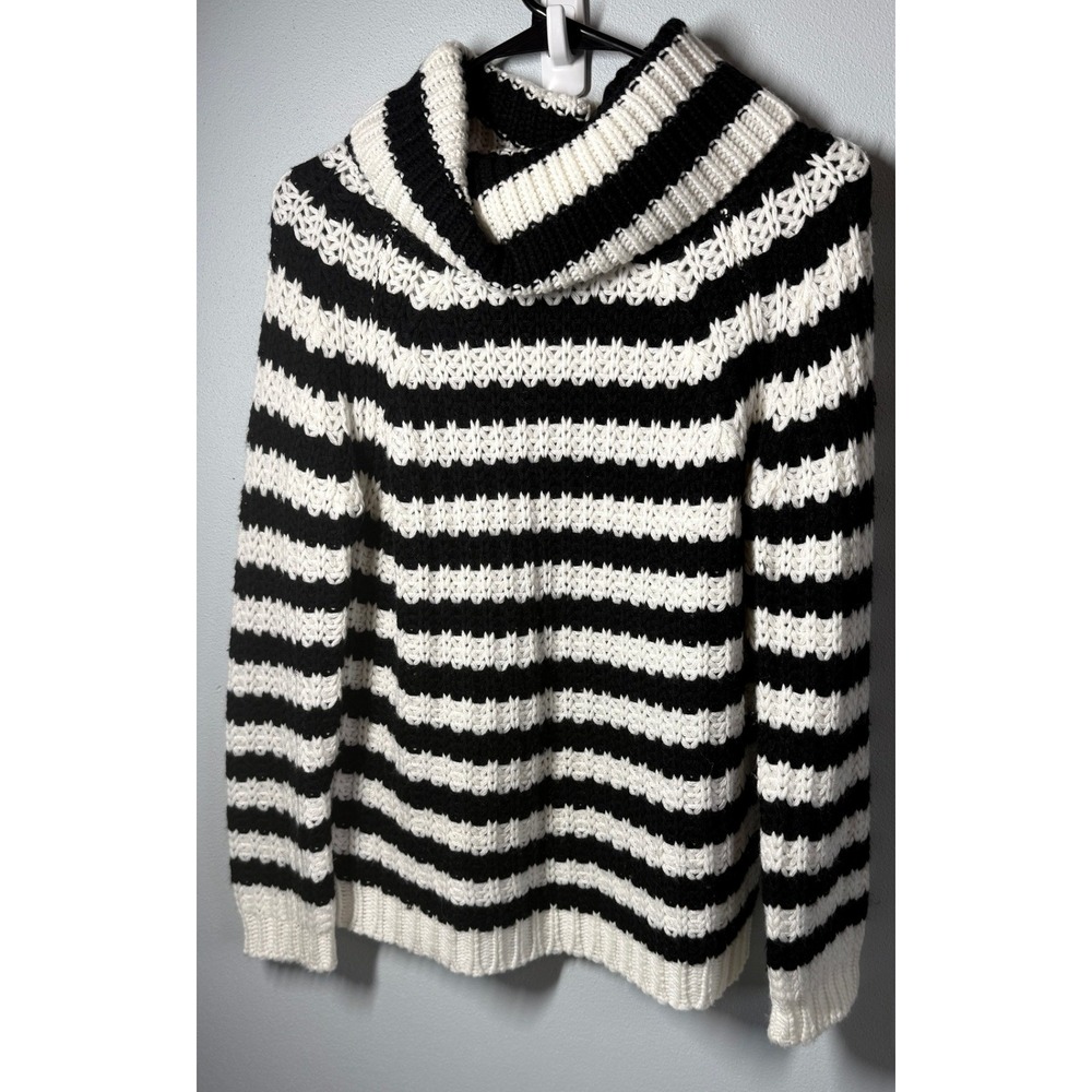Chelsea & Theodore Womens Sweater XS Black White Striped Chunky Knit Fall Cozy